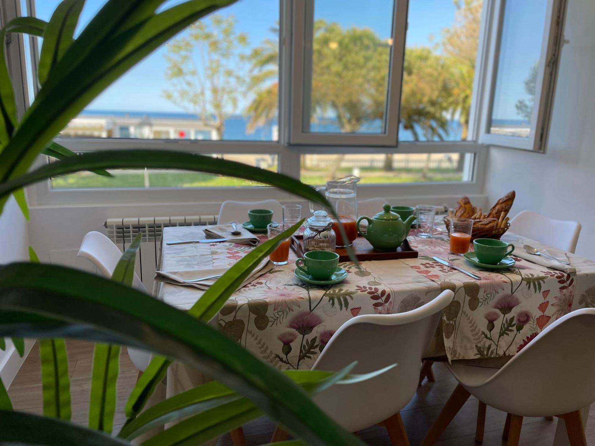 Apartamento Comillas Beach Eksteriør bilde